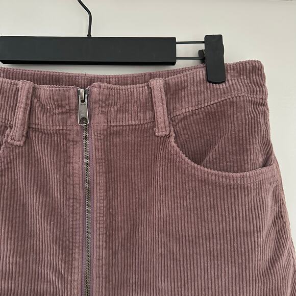 American Eagle super hi-rise a-line corduroy zipper front skirt - Picture 2 of 6